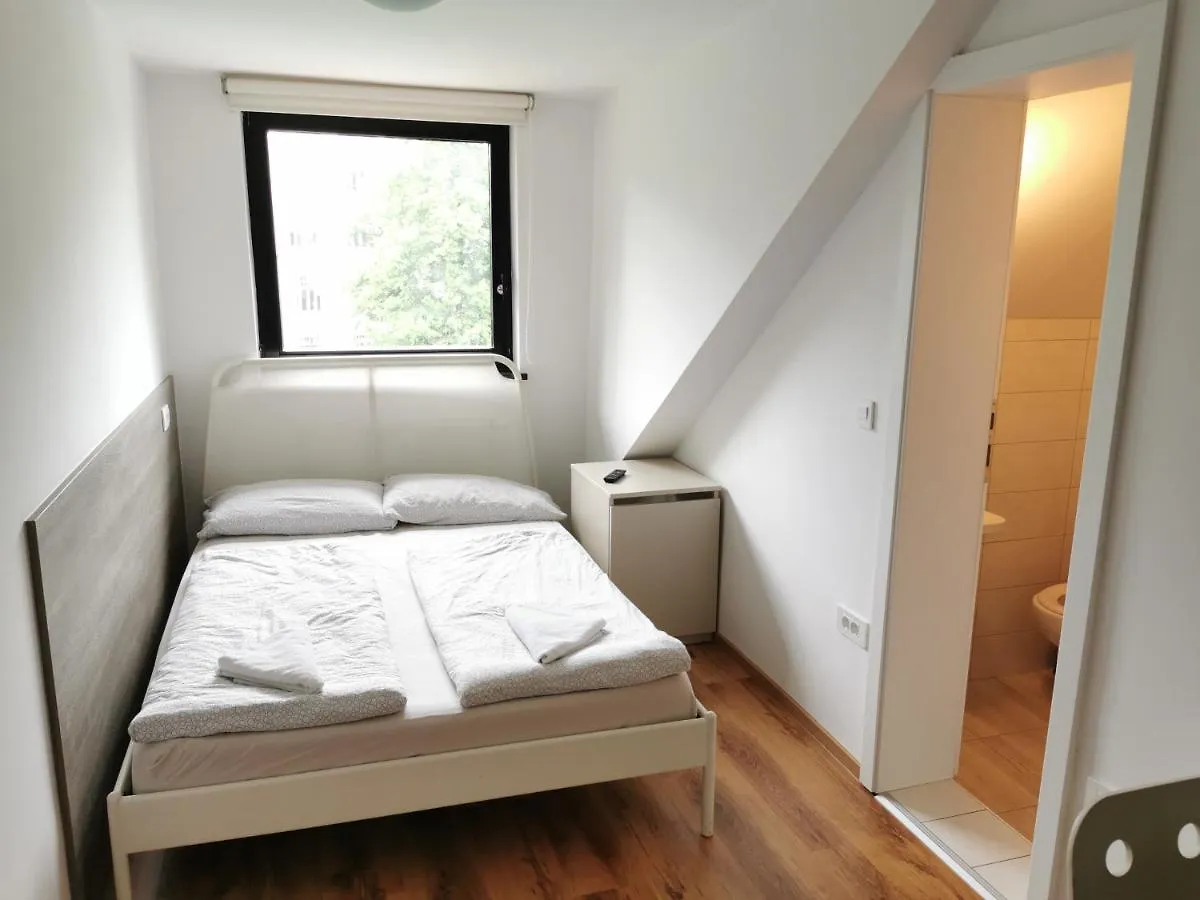 Rooms Ambrozic Ljubljana Pensionat